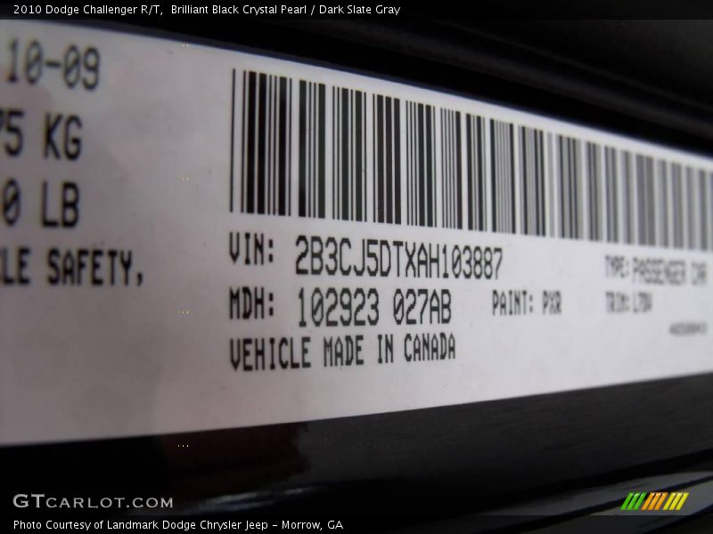 Brilliant Black Crystal Pearl / Dark Slate Gray 2010 Dodge Challenger R/T