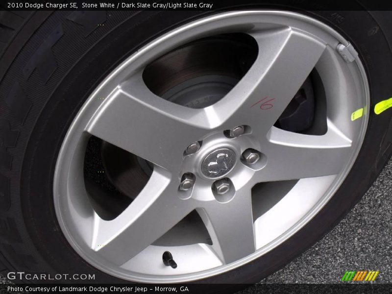 Stone White / Dark Slate Gray/Light Slate Gray 2010 Dodge Charger SE