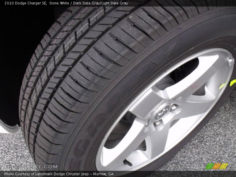 Stone White / Dark Slate Gray/Light Slate Gray 2010 Dodge Charger SE