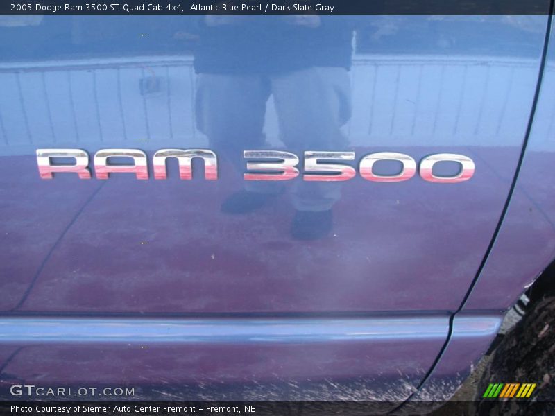 Atlantic Blue Pearl / Dark Slate Gray 2005 Dodge Ram 3500 ST Quad Cab 4x4