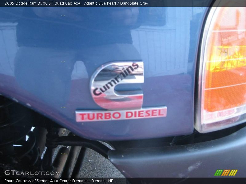 Atlantic Blue Pearl / Dark Slate Gray 2005 Dodge Ram 3500 ST Quad Cab 4x4