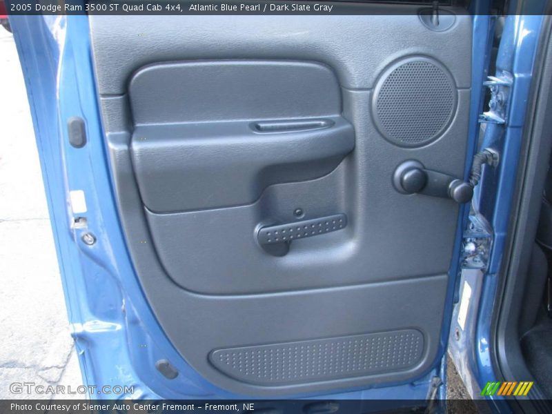 Atlantic Blue Pearl / Dark Slate Gray 2005 Dodge Ram 3500 ST Quad Cab 4x4