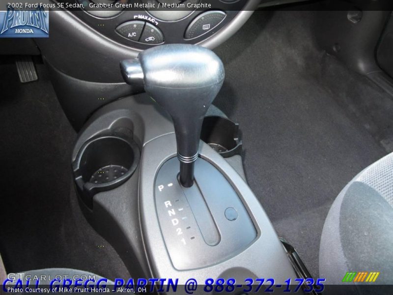 Grabber Green Metallic / Medium Graphite 2002 Ford Focus SE Sedan