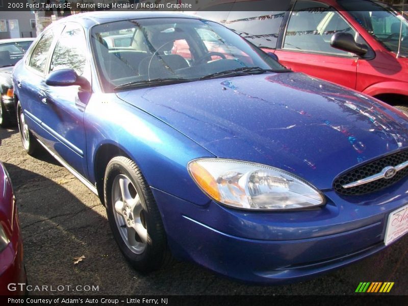 Patriot Blue Metallic / Medium Graphite 2003 Ford Taurus SE