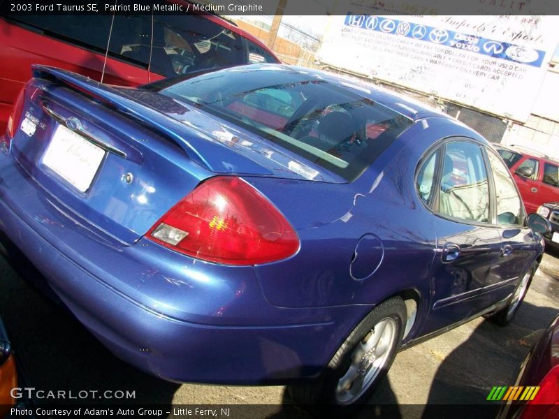 Patriot Blue Metallic / Medium Graphite 2003 Ford Taurus SE