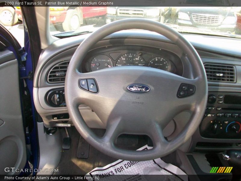 Patriot Blue Metallic / Medium Graphite 2003 Ford Taurus SE