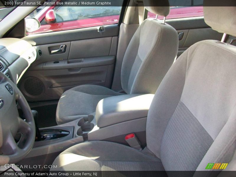 Patriot Blue Metallic / Medium Graphite 2003 Ford Taurus SE