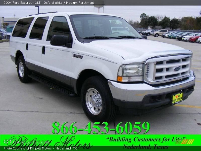 Oxford White / Medium Parchment 2004 Ford Excursion XLT