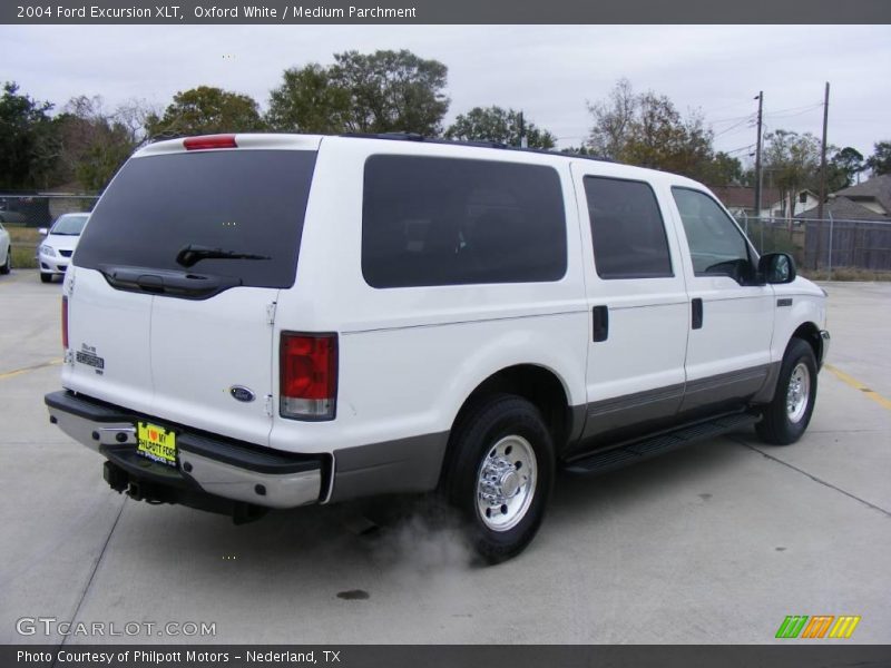 Oxford White / Medium Parchment 2004 Ford Excursion XLT