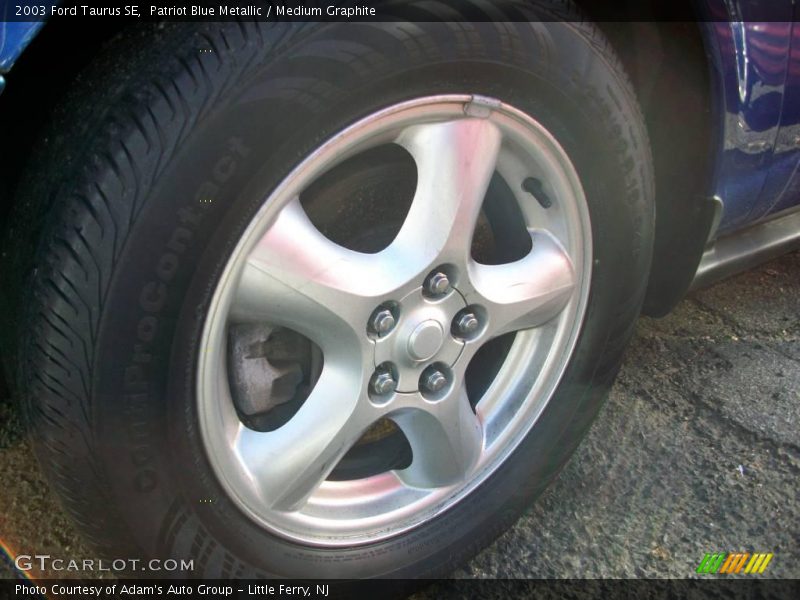 Patriot Blue Metallic / Medium Graphite 2003 Ford Taurus SE