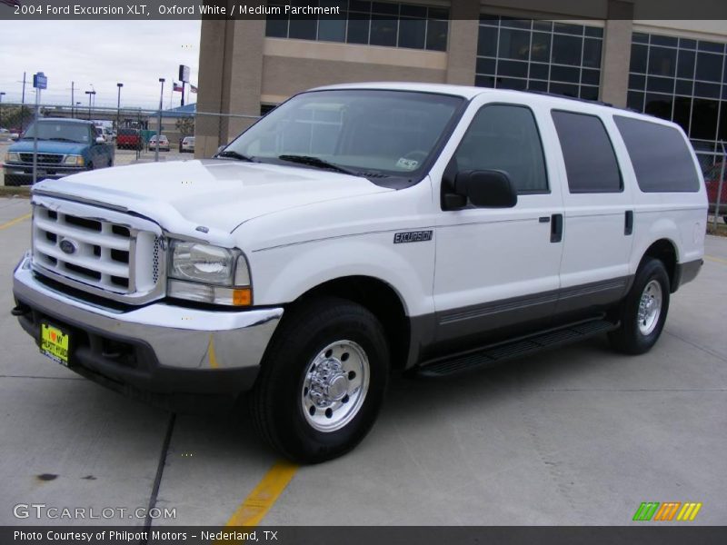 Oxford White / Medium Parchment 2004 Ford Excursion XLT