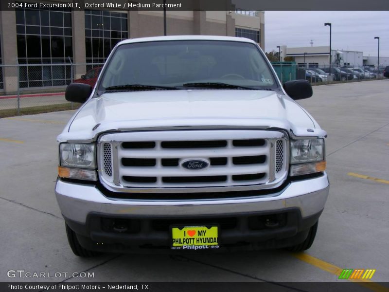Oxford White / Medium Parchment 2004 Ford Excursion XLT