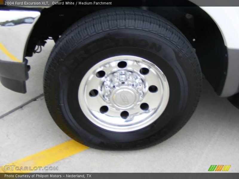 Oxford White / Medium Parchment 2004 Ford Excursion XLT