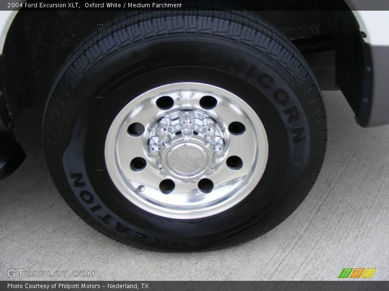 Oxford White / Medium Parchment 2004 Ford Excursion XLT