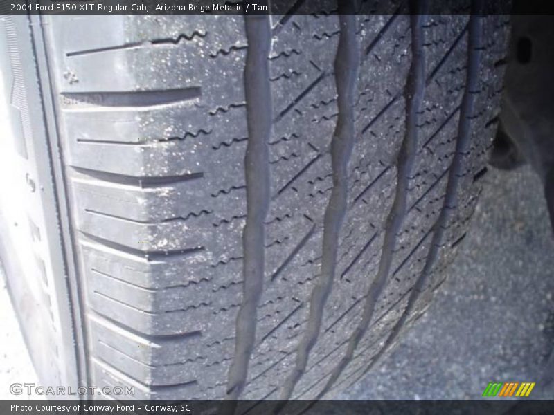 Arizona Beige Metallic / Tan 2004 Ford F150 XLT Regular Cab
