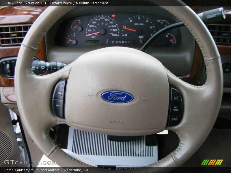 Oxford White / Medium Parchment 2004 Ford Excursion XLT