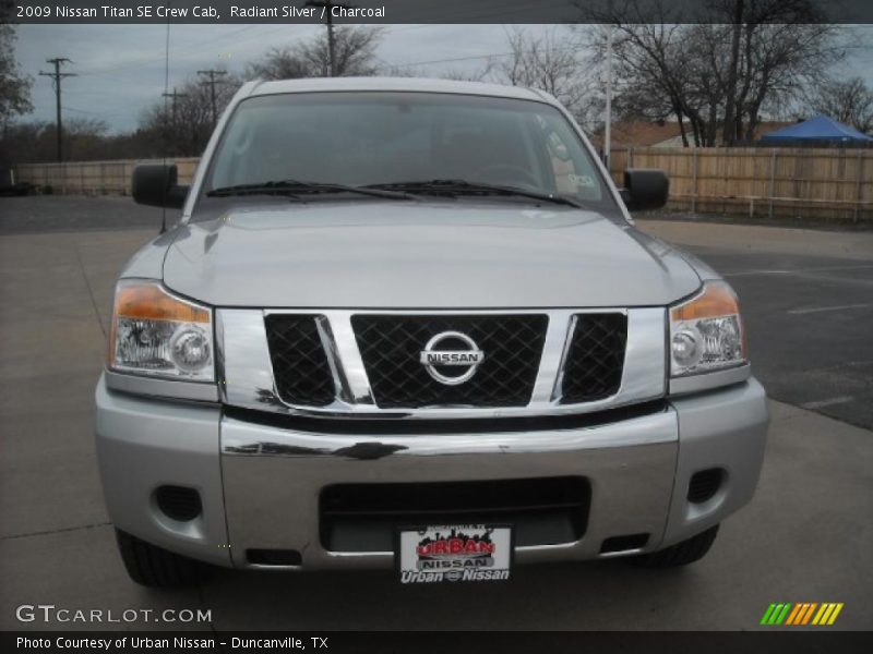 Radiant Silver / Charcoal 2009 Nissan Titan SE Crew Cab