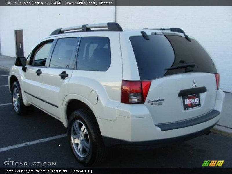 Dover White Pearl / Charcoal 2006 Mitsubishi Endeavor LS AWD