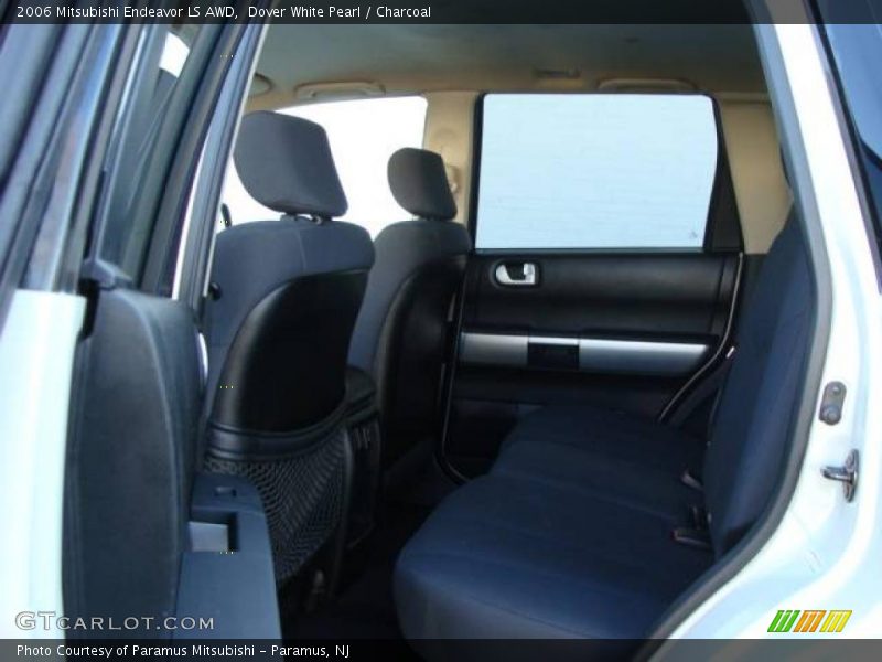 Dover White Pearl / Charcoal 2006 Mitsubishi Endeavor LS AWD