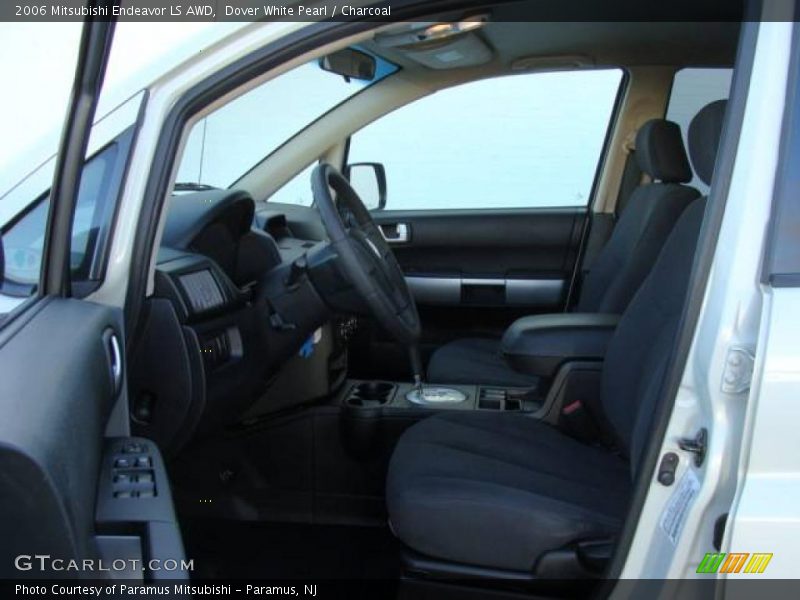 Dover White Pearl / Charcoal 2006 Mitsubishi Endeavor LS AWD