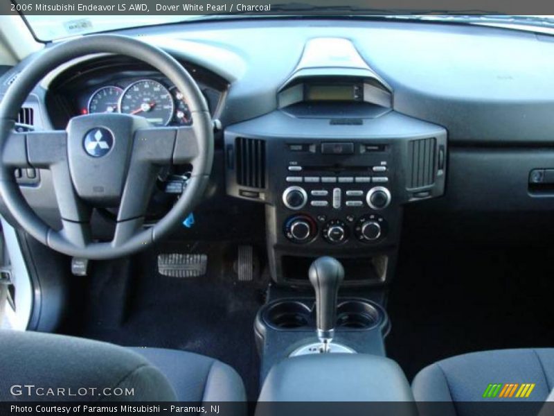 Dover White Pearl / Charcoal 2006 Mitsubishi Endeavor LS AWD