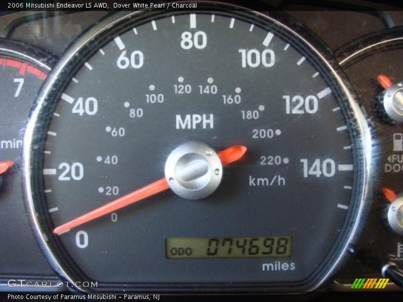 Dover White Pearl / Charcoal 2006 Mitsubishi Endeavor LS AWD