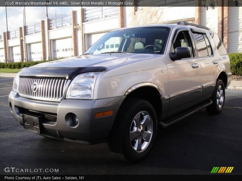 Silver Birch Metallic / Midnight Grey 2005 Mercury Mountaineer V6 AWD