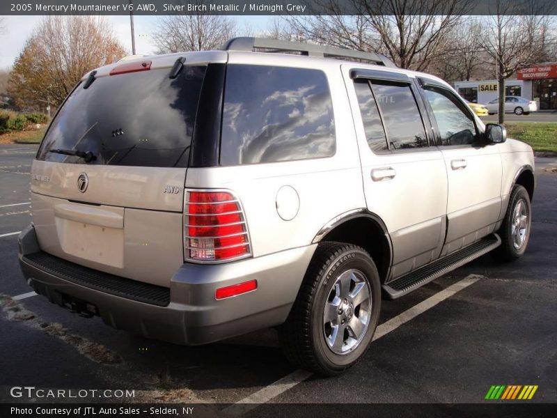 Silver Birch Metallic / Midnight Grey 2005 Mercury Mountaineer V6 AWD