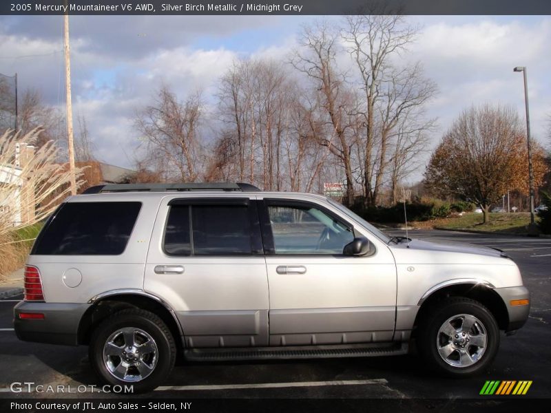 Silver Birch Metallic / Midnight Grey 2005 Mercury Mountaineer V6 AWD