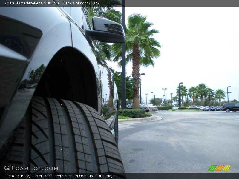 Black / Almond/Black 2010 Mercedes-Benz GLK 350