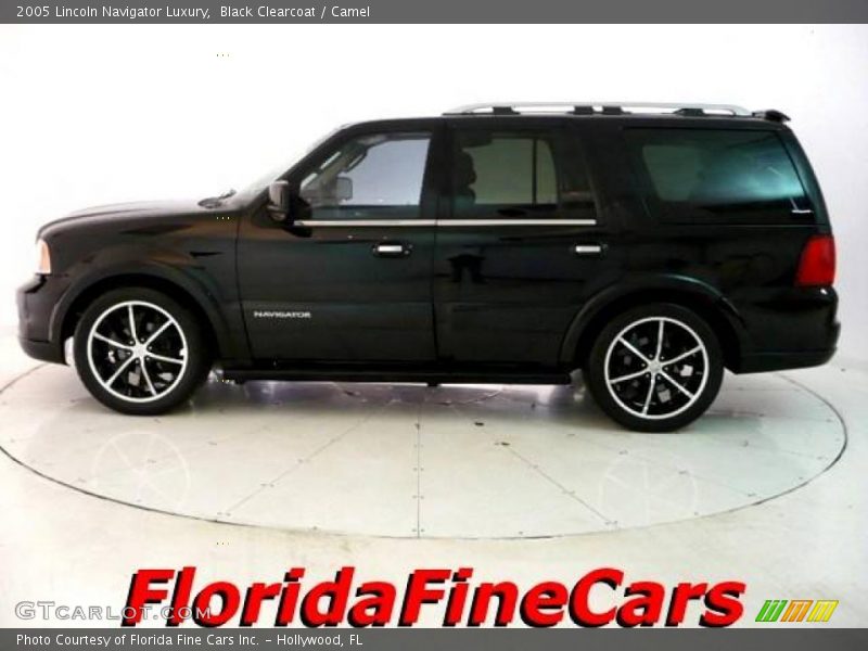 Black Clearcoat / Camel 2005 Lincoln Navigator Luxury