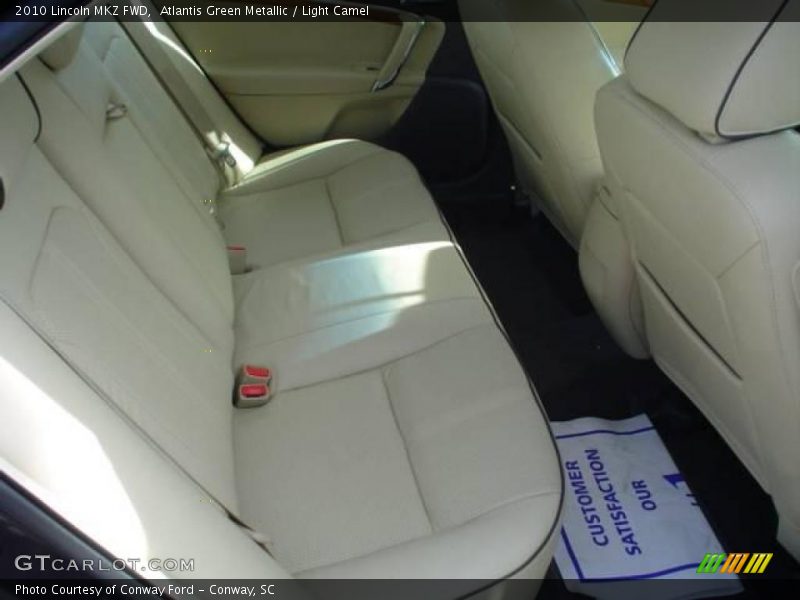 Atlantis Green Metallic / Light Camel 2010 Lincoln MKZ FWD