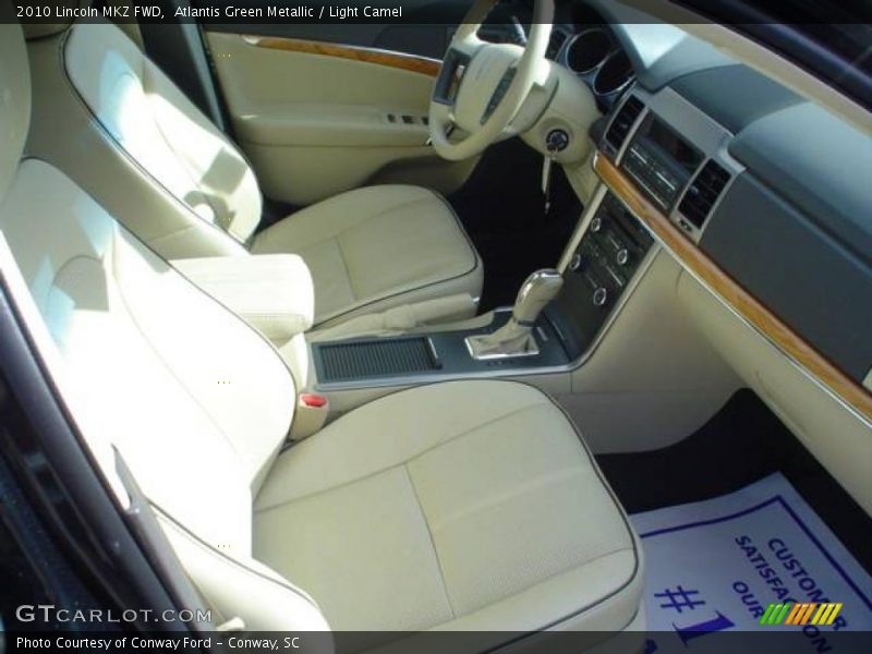 Atlantis Green Metallic / Light Camel 2010 Lincoln MKZ FWD