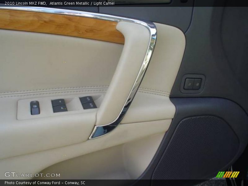 Atlantis Green Metallic / Light Camel 2010 Lincoln MKZ FWD