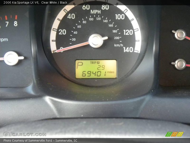Clear White / Black 2006 Kia Sportage LX V6