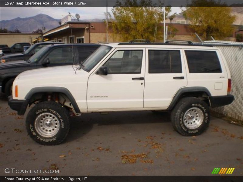 Stone White / Grey 1997 Jeep Cherokee 4x4