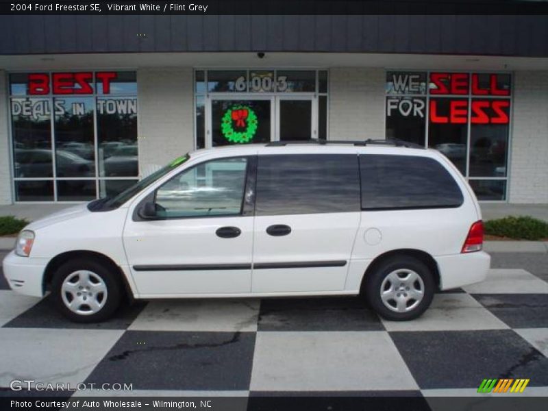 Vibrant White / Flint Grey 2004 Ford Freestar SE