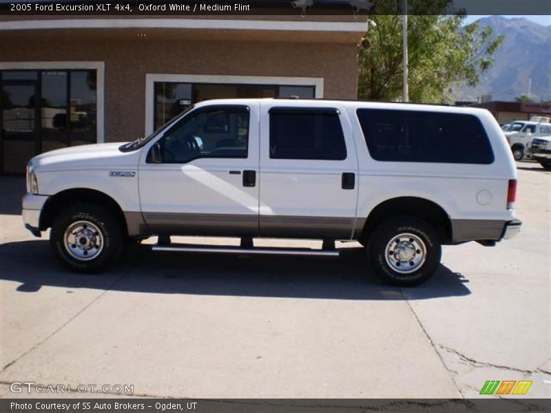 Oxford White / Medium Flint 2005 Ford Excursion XLT 4x4