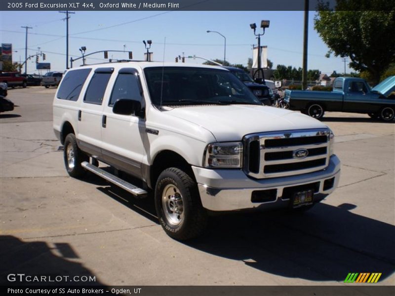 Oxford White / Medium Flint 2005 Ford Excursion XLT 4x4
