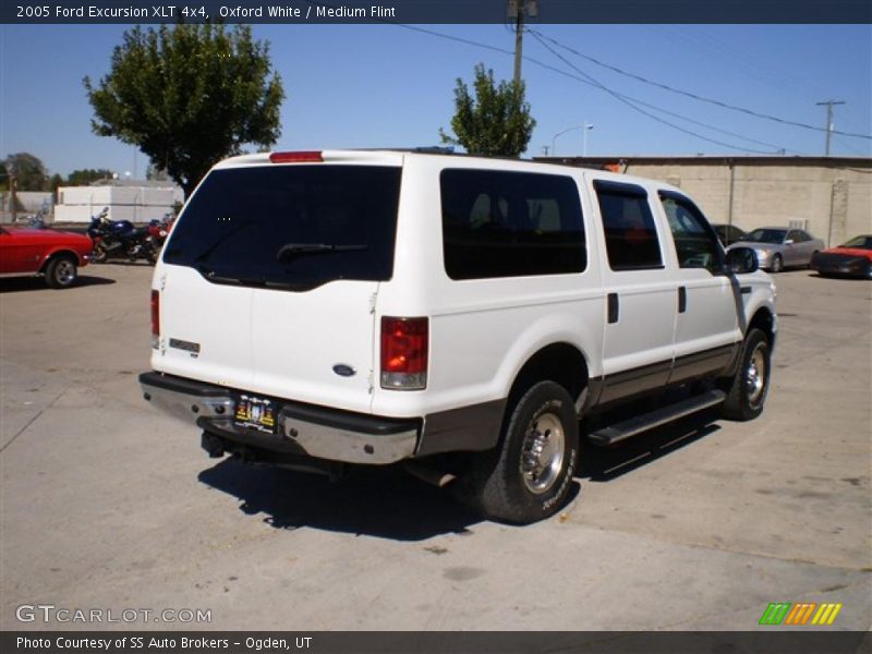 Oxford White / Medium Flint 2005 Ford Excursion XLT 4x4
