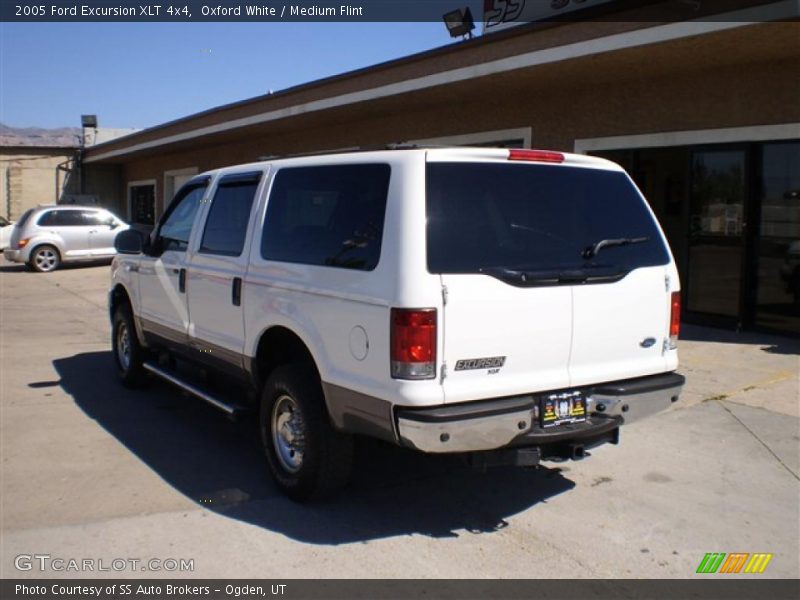 Oxford White / Medium Flint 2005 Ford Excursion XLT 4x4