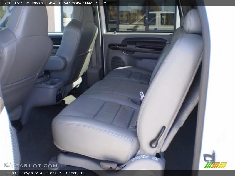 Oxford White / Medium Flint 2005 Ford Excursion XLT 4x4