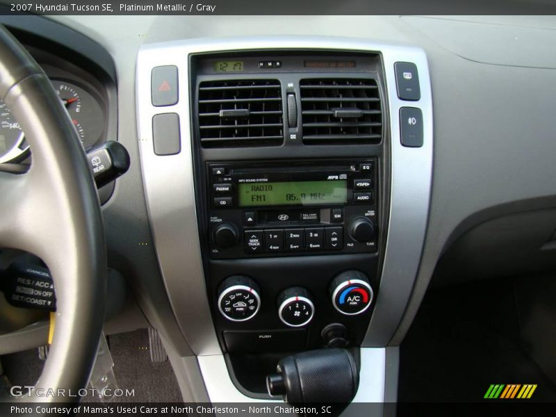 Platinum Metallic / Gray 2007 Hyundai Tucson SE