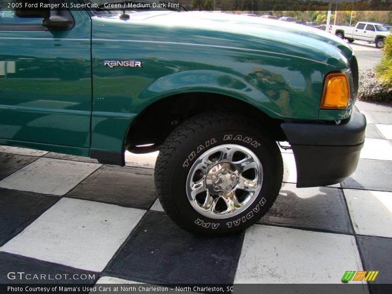 Green / Medium Dark Flint 2005 Ford Ranger XL SuperCab