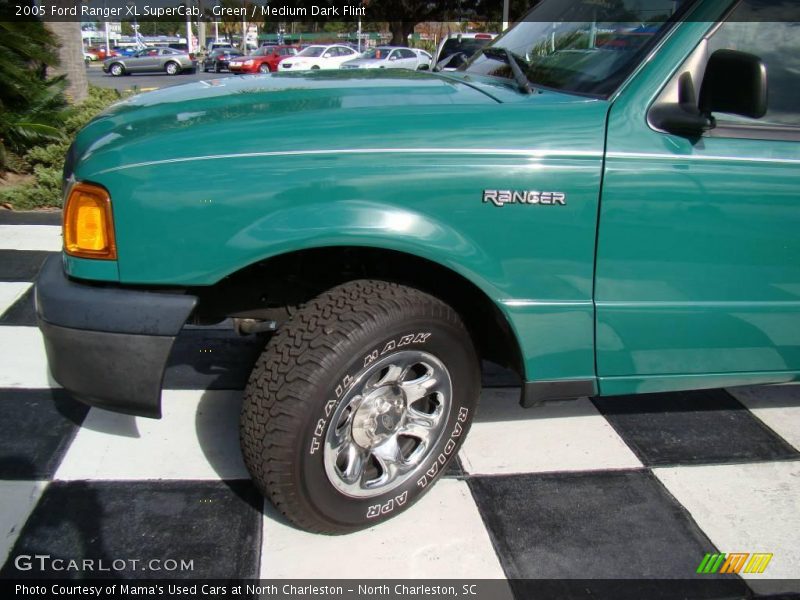 Green / Medium Dark Flint 2005 Ford Ranger XL SuperCab