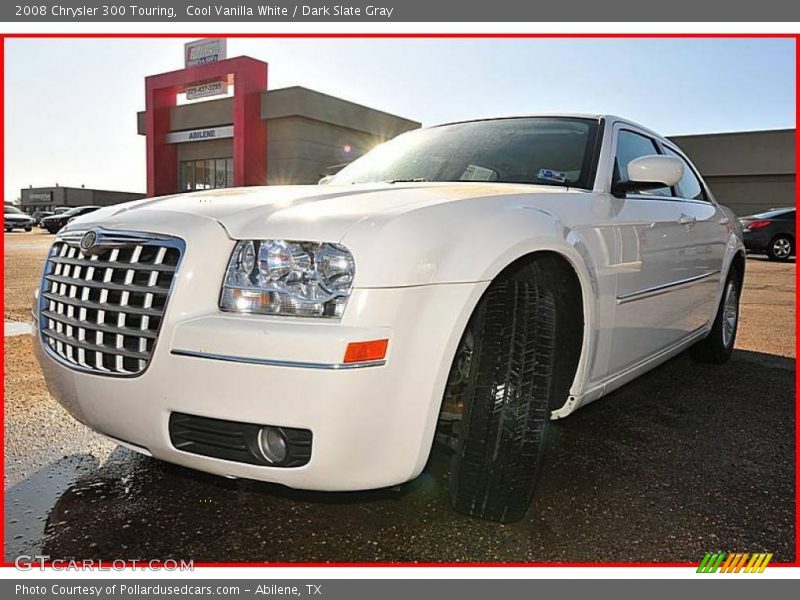 Cool Vanilla White / Dark Slate Gray 2008 Chrysler 300 Touring