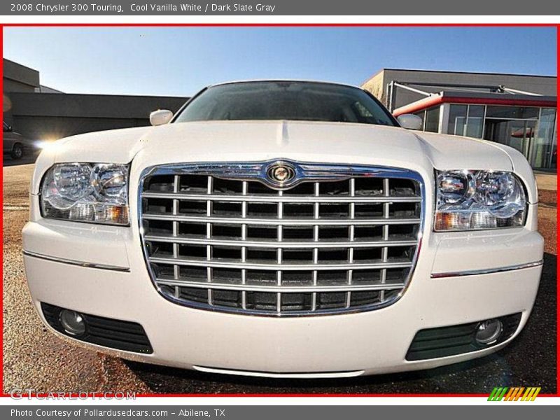 Cool Vanilla White / Dark Slate Gray 2008 Chrysler 300 Touring