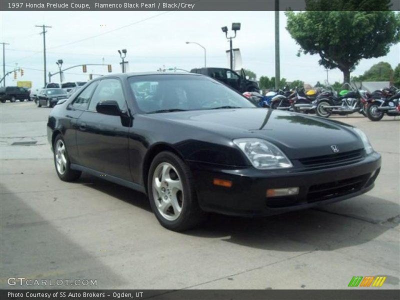 Flamenco Black Pearl / Black/Grey 1997 Honda Prelude Coupe