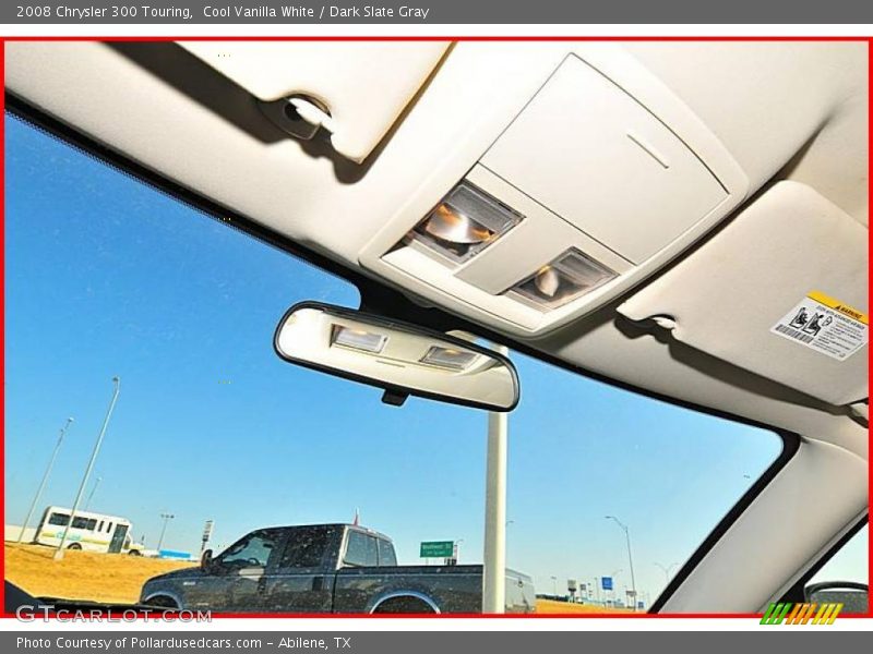 Cool Vanilla White / Dark Slate Gray 2008 Chrysler 300 Touring