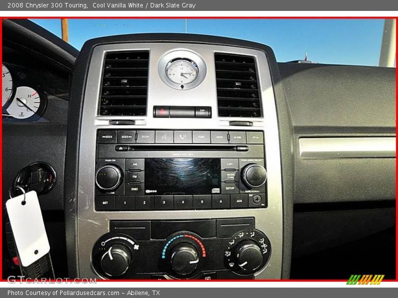 Cool Vanilla White / Dark Slate Gray 2008 Chrysler 300 Touring